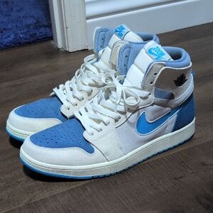 Nike Air Jordan 1 Retro High - White & Light Blue